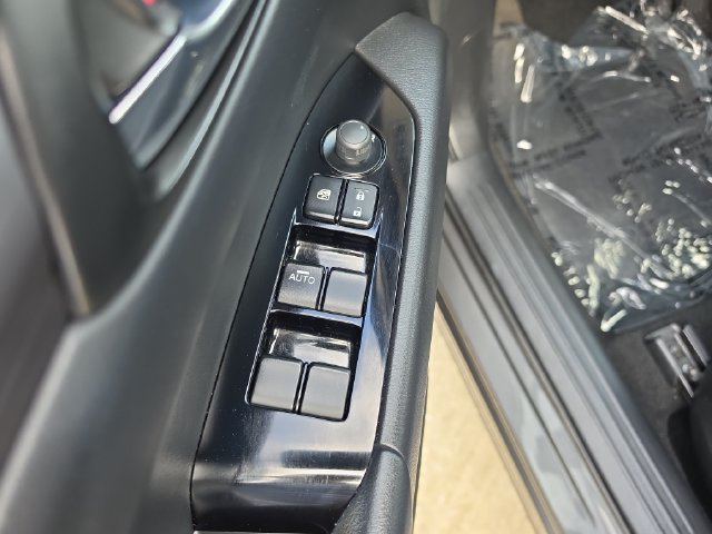 Used 2017 MAZDA CX-5 Touring FWD image 13