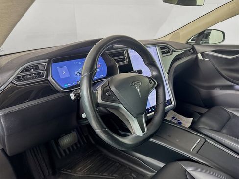 Used 2016 Tesla Model S 70 image 9