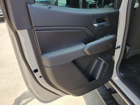 New 2026 GMC Canyon Elevation w/ Convenience Package RWD image 27