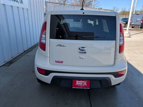 Used 2013 Kia Soul + w/ Audio Pkg FWD image 22