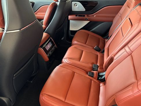 New 2025 Lincoln Aviator Reserve w/ Equipment Group 201A image 11