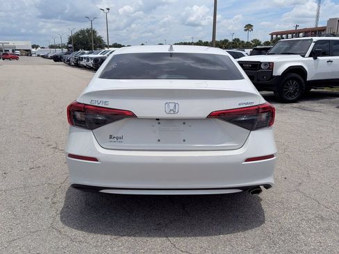 Used 2023 Honda Civic Sport image 5