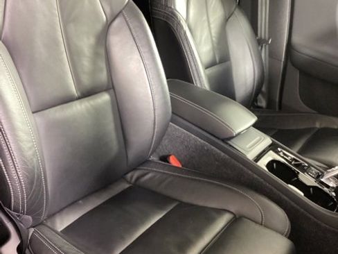 Used 2022 Volvo XC40 T5 Inscription w/ Climate Package image 20