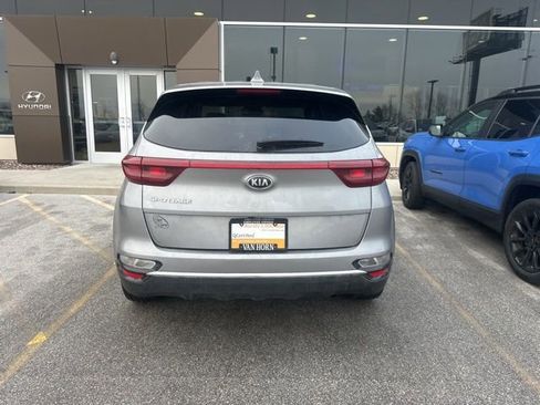 Used 2021 Kia Sportage LX image 3