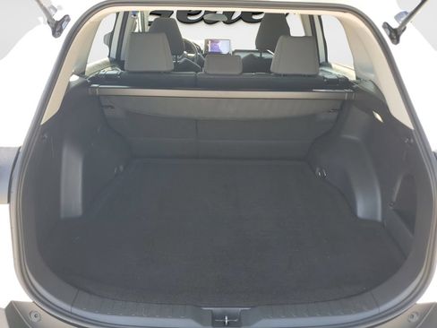 Used 2025 Toyota RAV4 XLE FWD image 9