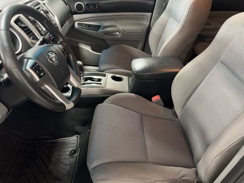 Used 2013 Toyota Tacoma 4x4 Double Cab w/ TRD Off-Road Pkg image 13