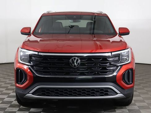 Used 2024 Volkswagen Atlas Cross Sport SE AWD/4WD image 12