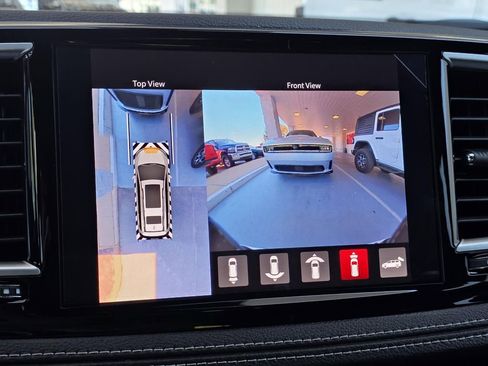 New 2026 Chrysler Pacifica Limited w/ Uconnect Theater Family Group AWD/4WD image 23