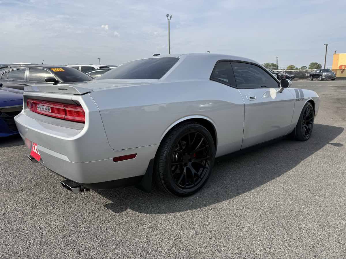 Used 2009 Dodge Challenger R/T RWD image 7
