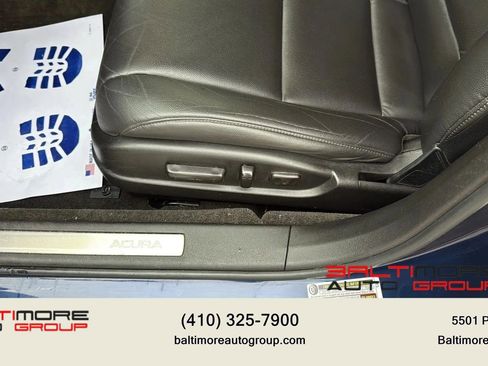 Used 2017 Acura TLX FWD image 11