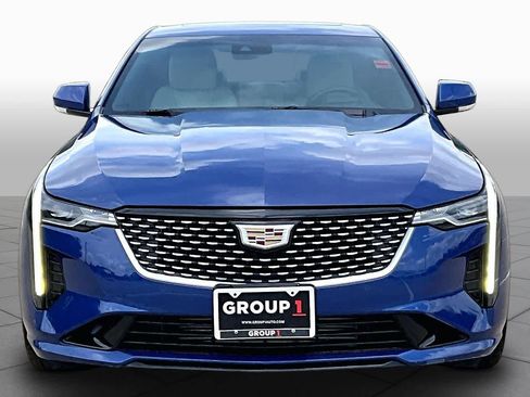 Used 2020 Cadillac CT4 Premium Luxury RWD image 4
