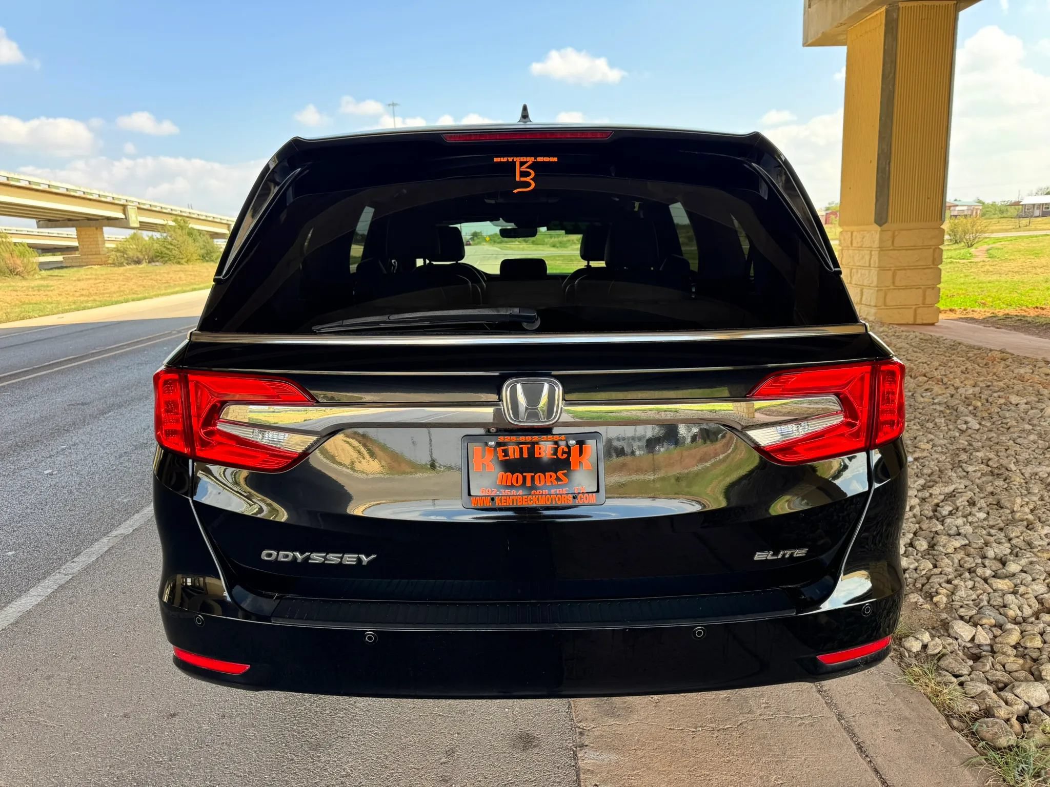 Used 2019 Honda Odyssey Elite image 4