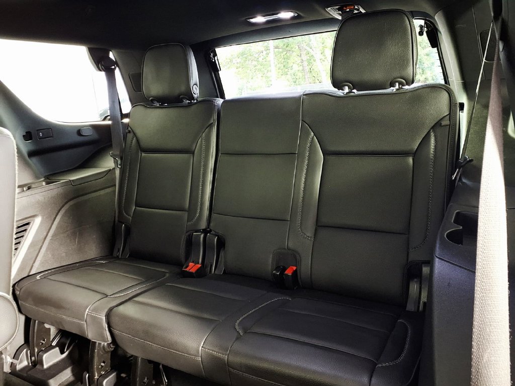 Used 2023 GMC Yukon Denali RWD image 9