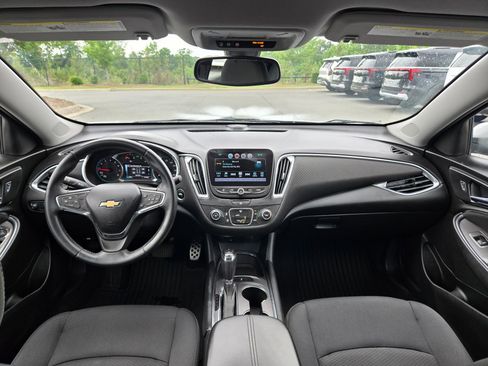 Used 2016 Chevrolet Malibu LT FWD image 10