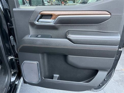 Used 2023 Chevrolet Silverado 1500 High Country image 19