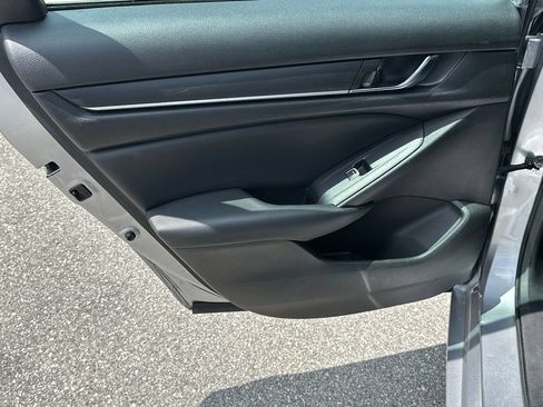 Used 2022 Honda Accord Sport image 21
