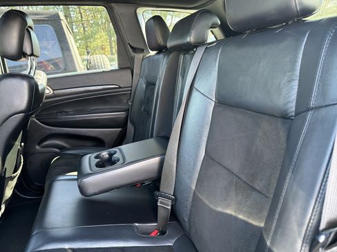 Used 2014 Jeep Grand Cherokee Altitude image 11