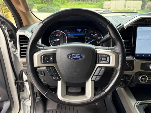 Certified 2022 Ford F450 Lariat w/ Lariat Ultimate Package AWD/4WD image 17