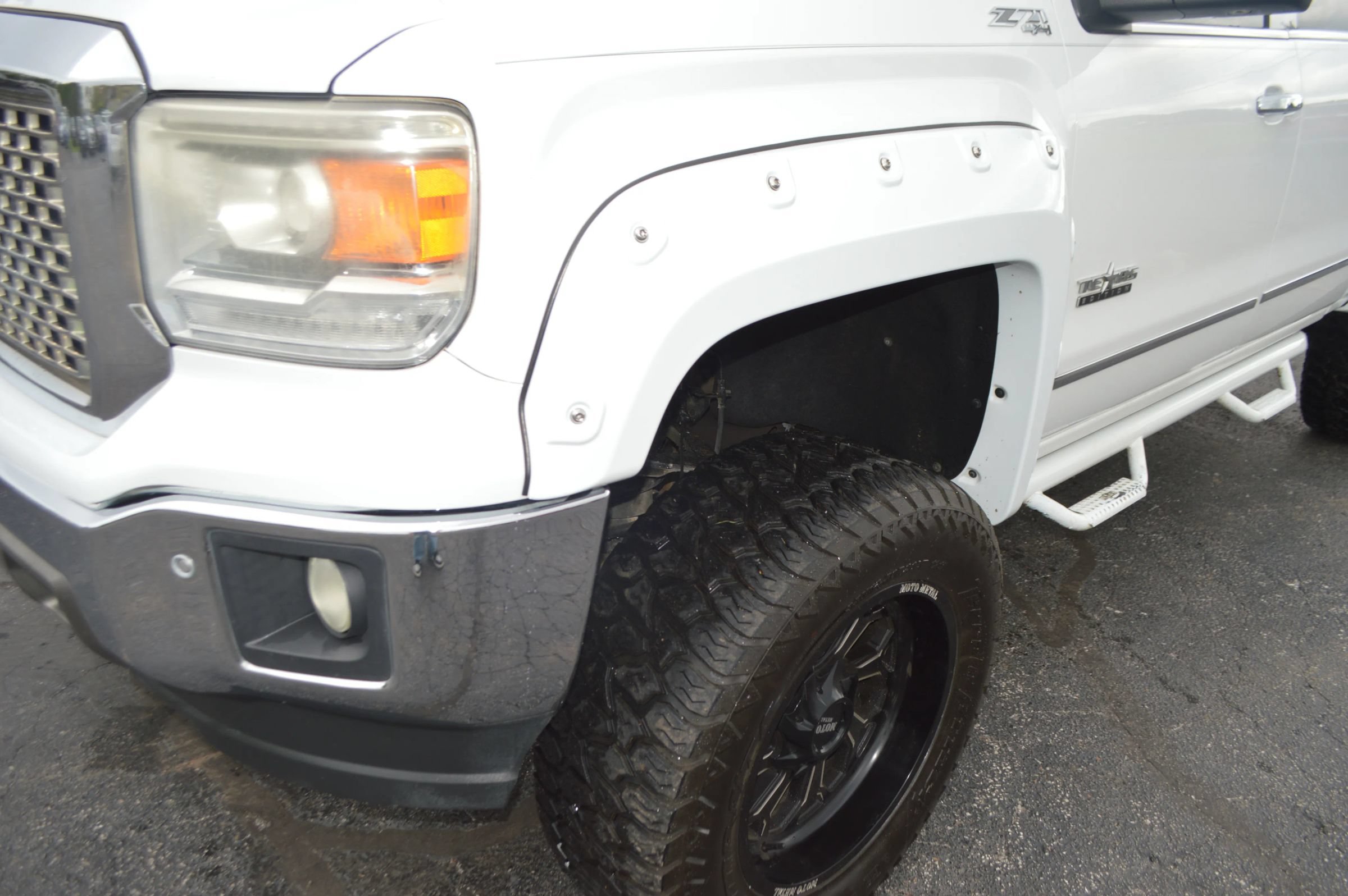 Used 2014 GMC Sierra 1500 SLT AWD/4WD image 3