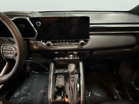 Used 2024 GMC Canyon Elevation w/ Elevation Premium Package image 22