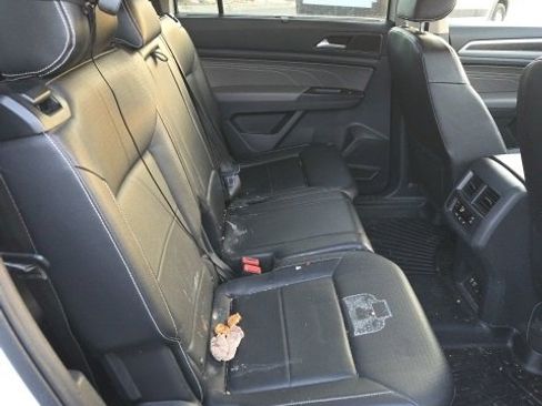 Used 2021 Volkswagen Atlas SE image 28