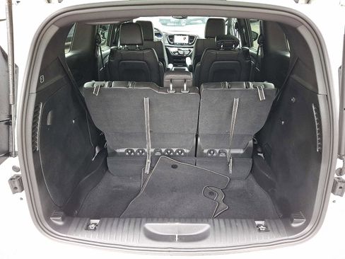 Used 2026 Chrysler Pacifica Select FWD image 27