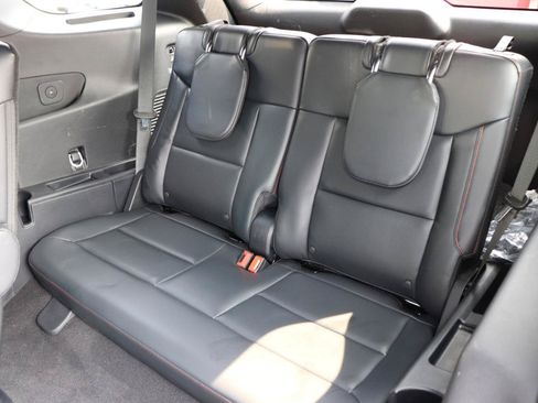 Used 2025 Ford Explorer ST-Line AWD/4WD image 13