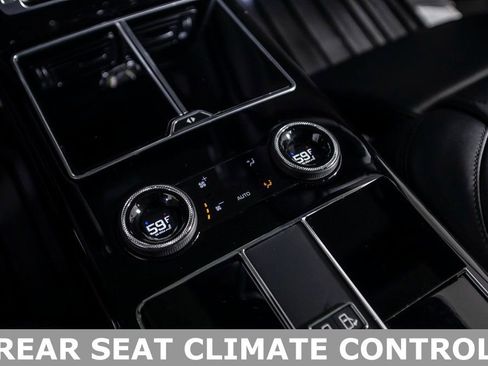 Used 2020 Land Rover Range Rover SV Autobiography Dynamic image 27