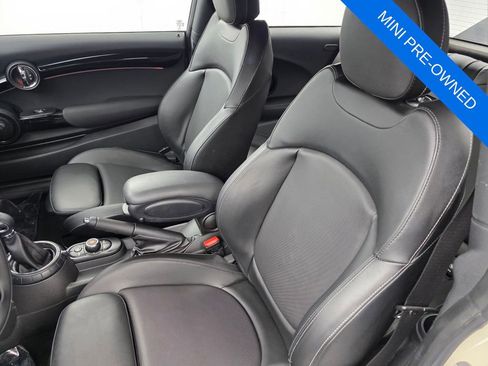 Used 2017 MINI Cooper S image 11