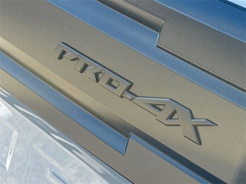 New 2026 Nissan Frontier PRO-4X w/ Pro-4x Convenience Package image 11