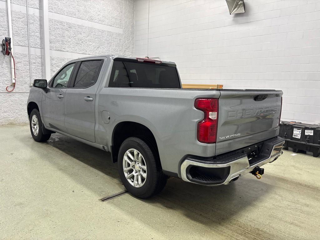 Used 2024 Chevrolet Silverado 1500 LT AWD/4WD image 7
