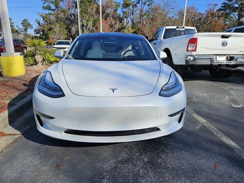 Used 2020 Tesla Model 3 Standard Range Plus image 3