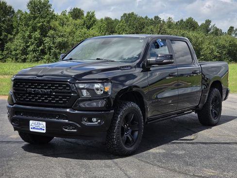 Used 2024 RAM 1500 Big Horn AWD/4WD image 3