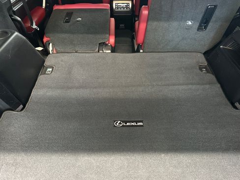 Used 2022 Lexus GX 460 Premium w/ Accessory Package AWD/4WD image 18
