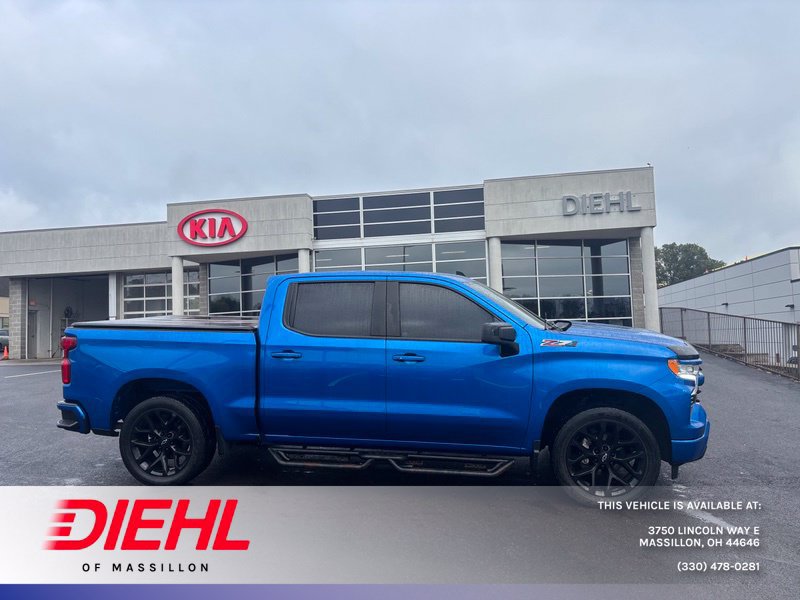 Used 2022 Chevrolet Silverado 1500 RST w/ Convenience Package II AWD/4WD image 1