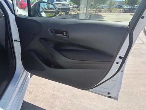 Used 2025 Toyota Corolla LE FWD image 25