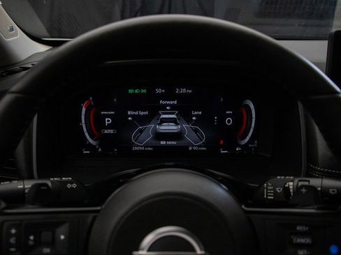 Used 2024 Nissan Rogue Platinum w/ Platinum Premium Package image 34