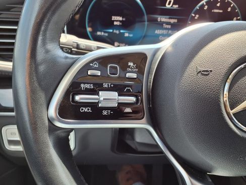 Used 2023 Mercedes-Benz GLS 450 4MATIC image 21
