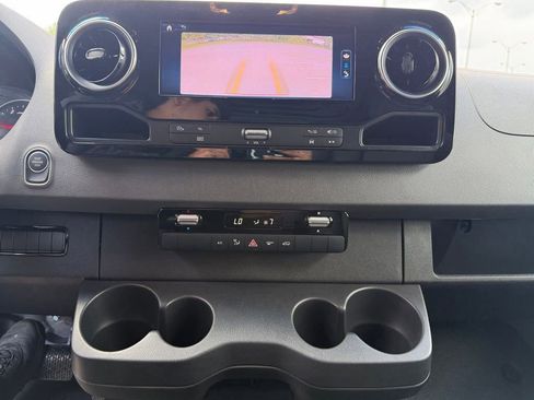 New 2025 Mercedes-Benz Sprinter 2500 image 17