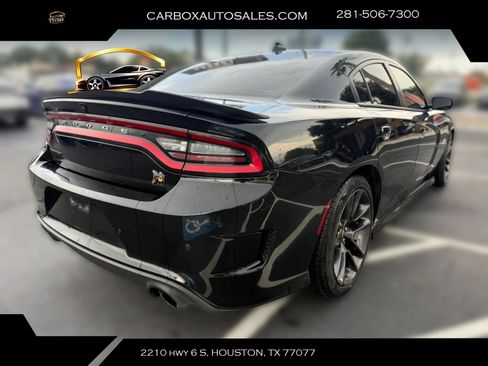 Used 2022 Dodge Charger Scat Pack w/ Plus Group RWD image 5