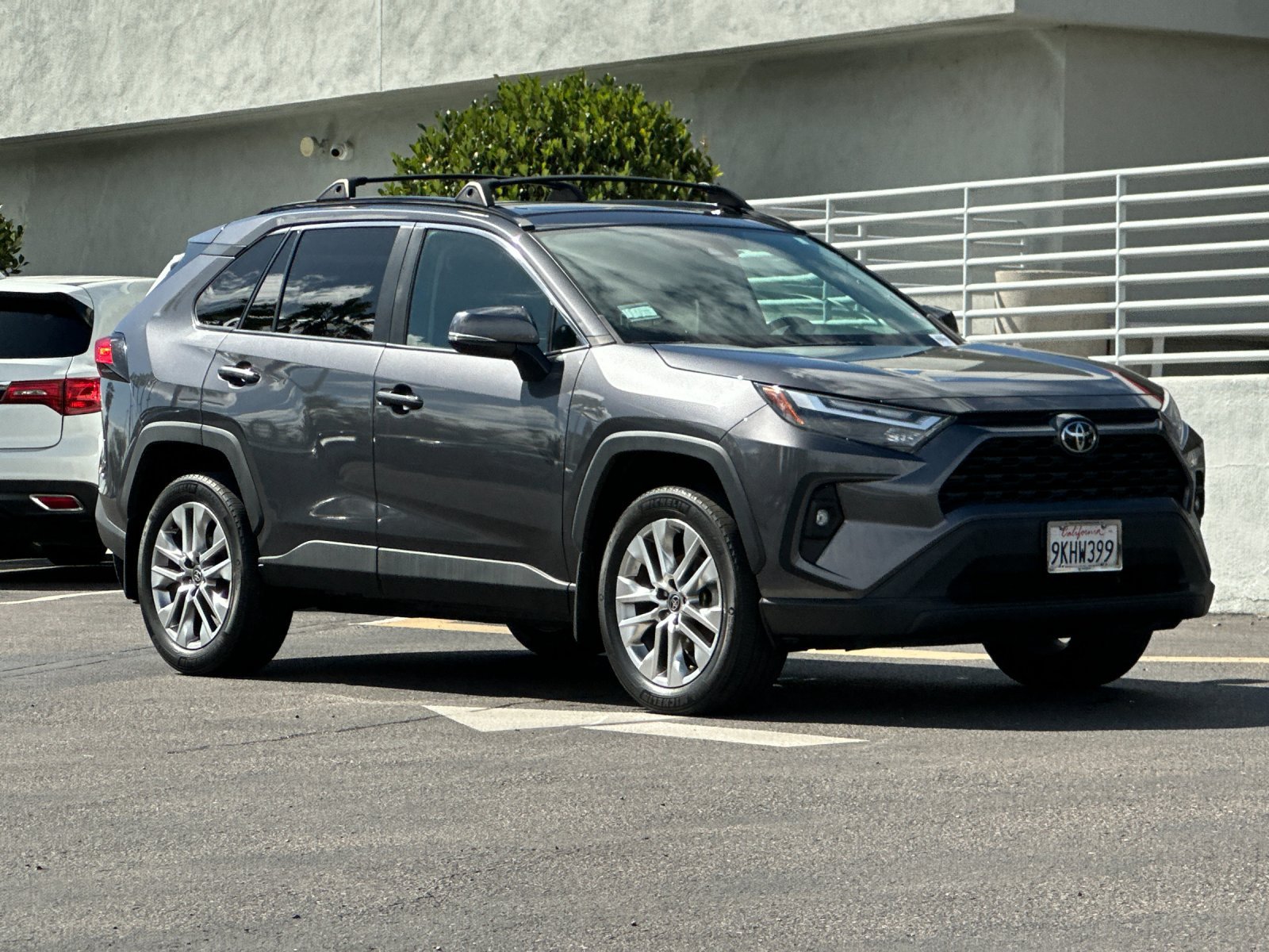 Used 2024 Toyota RAV4 XLE Premium FWD image 8