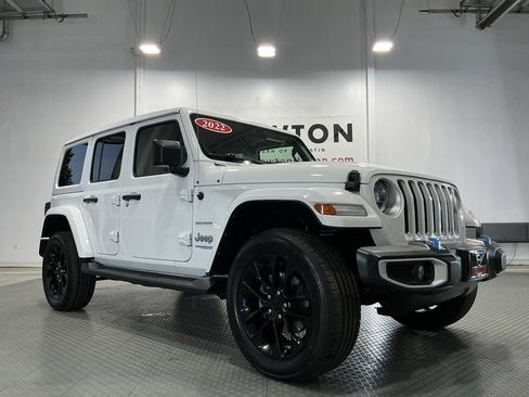 Used 2022 Jeep Wrangler Unlimited Sahara w/ Cold Weather Group image 54