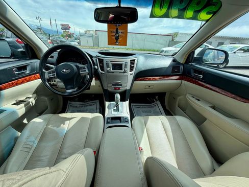 Used 2012 Subaru Outback 2.5i Limited w/ Moonroof Pkg AWD/4WD image 28