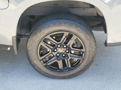 Used 2024 Chevrolet Silverado 1500 Custom w/ LPO, Dark Essentials Package AWD/4WD image 16