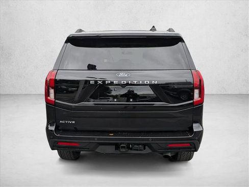 Used 2025 Ford Expedition Active image 7