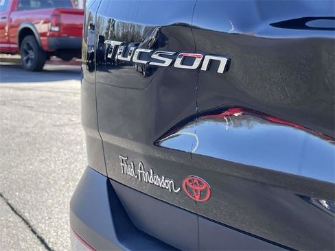 Used 2022 Hyundai Tucson SEL w/ Convenience + Premium Package image 11