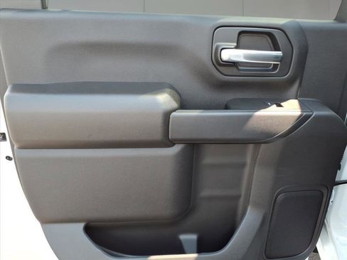 New 2026 Chevrolet Silverado 2500 Custom w/ Custom Value Package image 9