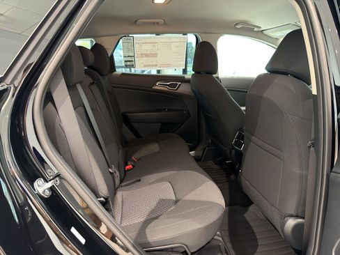 New 2026 Kia Sportage LX image 21
