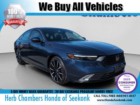 Used 2024 Honda Accord Touring image 1