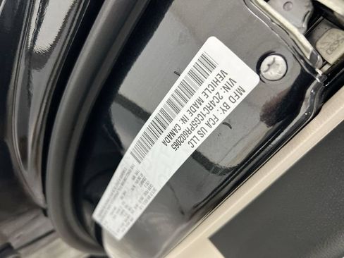 Used 2023 Chrysler Voyager LX FWD image 27